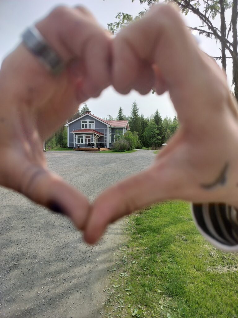 Yksikkö ulkoa päin