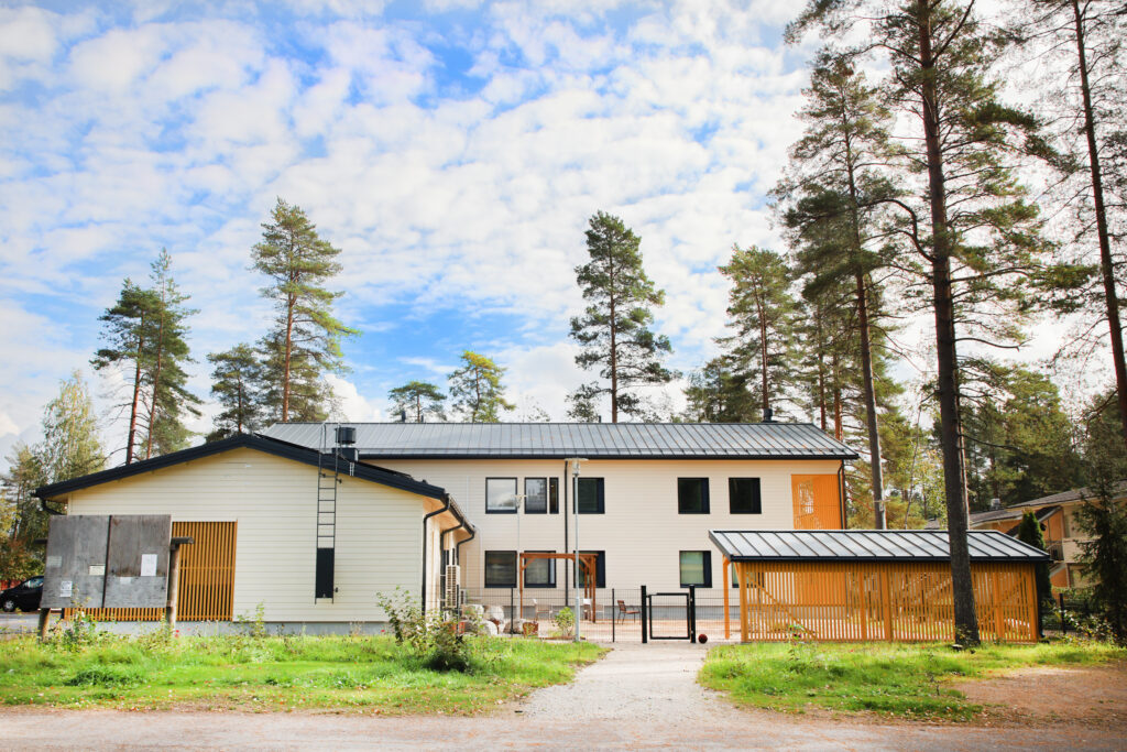 Ilvemäen yksikkö ulkoa päin.